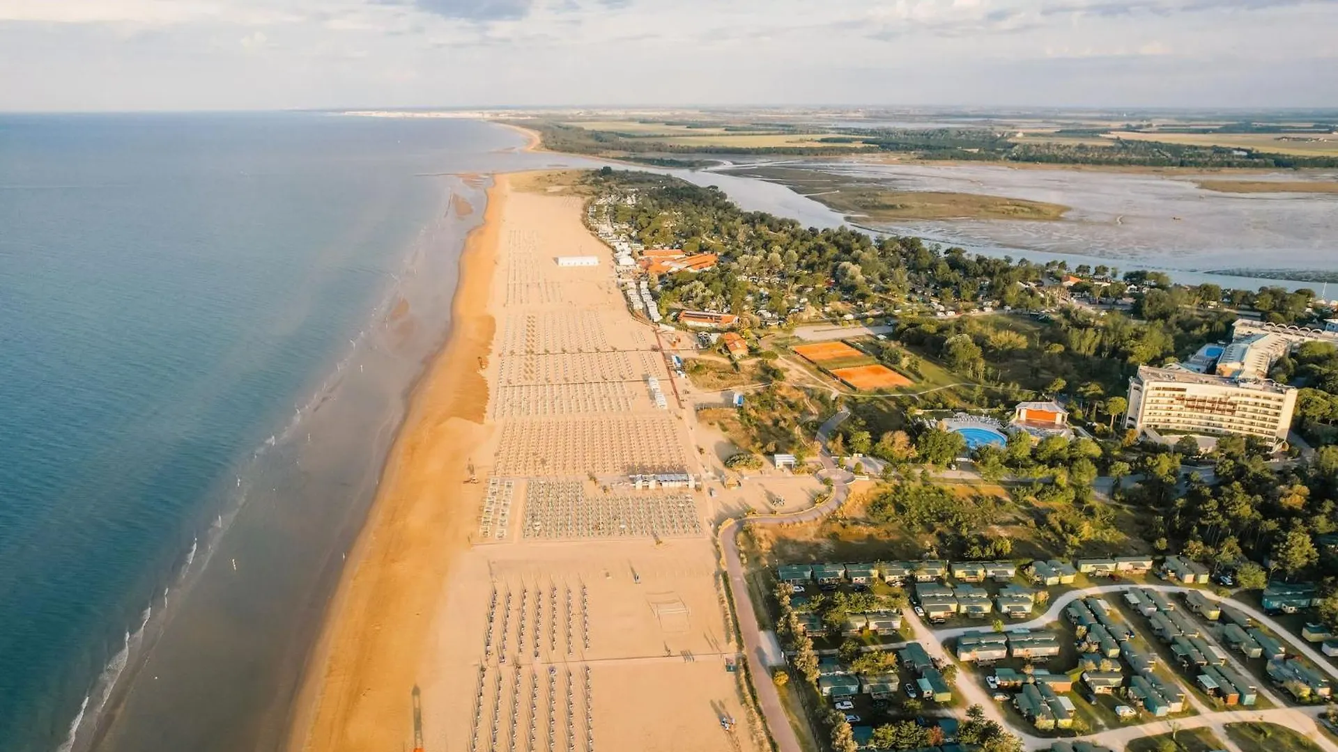 Modern Apartment Close To The Beach - Beahost Bibione Italy